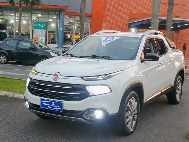 Carro Fiat Toro 2019 Volcano 2.0 diesel AT9 4x4