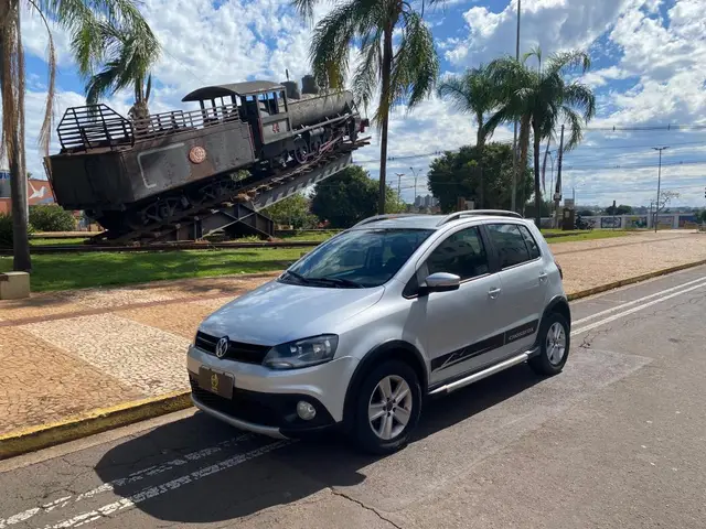 Carro Volkswagen CrossFox 2011 1.6 (Flex)