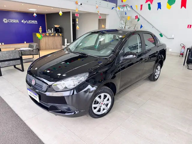 Carro Fiat Grand Siena 2021 Attractive 1.0 (Flex)
