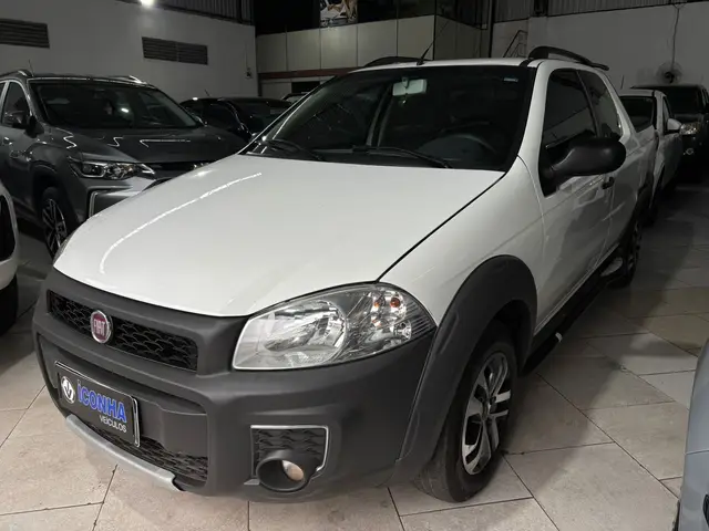 Carro Fiat Strada 2015 Working 1.4 (Flex) (Cabine Dupla)