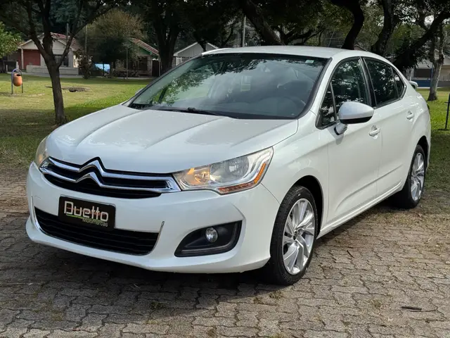 Carro Citroën C4 Lounge 2014 Tendance 2.0i (Aut)