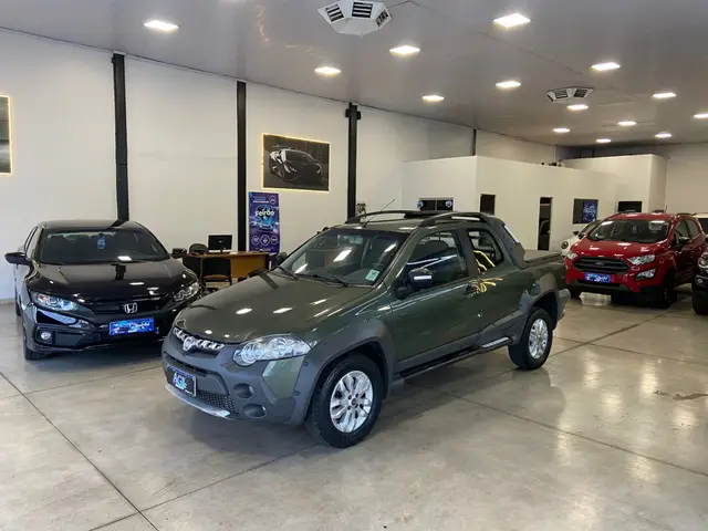 Carro Fiat Strada 2013 Adventure 1.8 16V Dualogic (Flex) (Cabine Dupla)