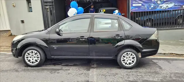 Carro Ford Fiesta Hatch 2014 SE Rocam 1.6 (Flex)