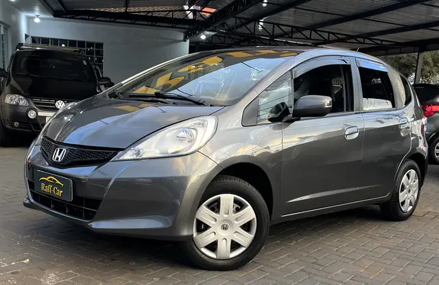 Carro Honda Fit 2014 DX 1.4 (Flex)