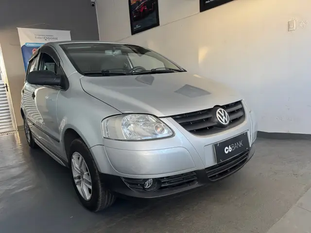 Carro Volkswagen Fox 2009 1.0 8V (Flex) 4p