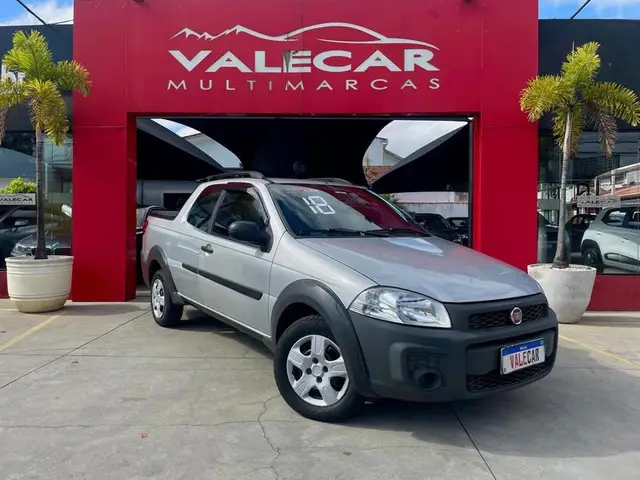 Carro Fiat Strada 2018 Hard Working 1.4 (Flex) (Cabine Dupla)