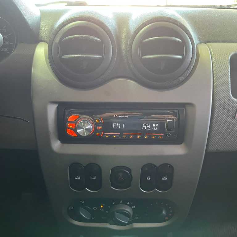 alt=
