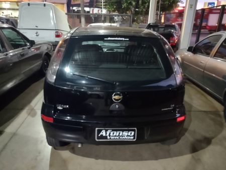 Corsa Hatch Maxx 1.4 (Flex)