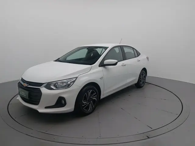 Carro Chevrolet Onix Plus 2024 LT 1.0