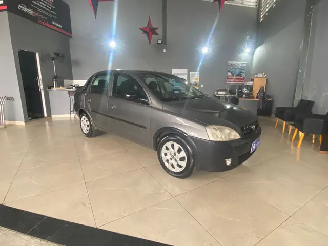 Carro Chevrolet Corsa Sedan 2004 Premium 1.0