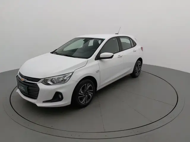 Carro Chevrolet Onix Plus 2024 LT 1.0