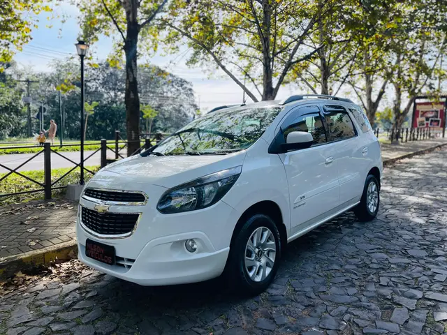 Carro Chevrolet Spin 2018 Advantage 5S 1.8 (Flex) (Aut)