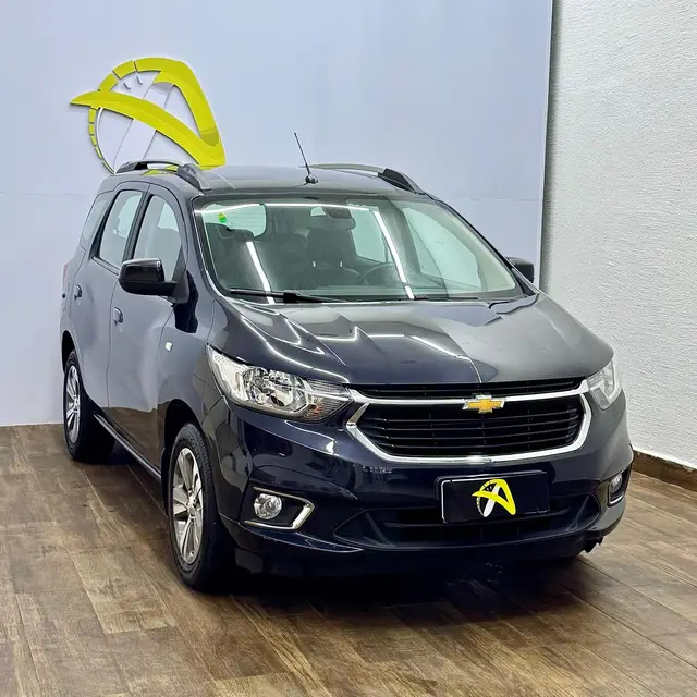Carro Chevrolet Spin 2024 Premier 1.8 (Aut.)