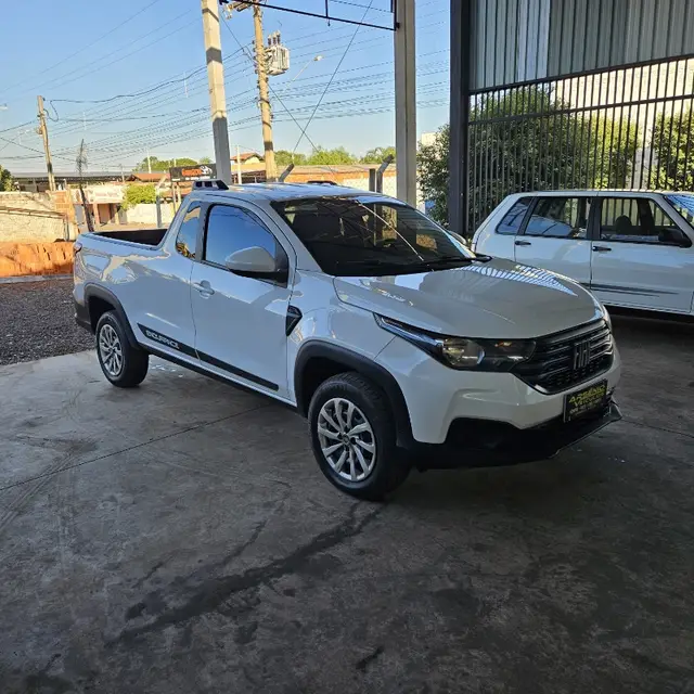 Carro Fiat Strada 2021 Endurance 1.4 CS (Flex)