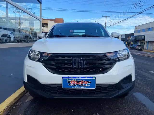 Carro Fiat Strada 2023 Freedom 1.3 CD (Flex)