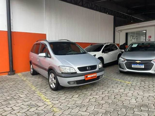 Carro Chevrolet Zafira 2004 CD 2.0 8V