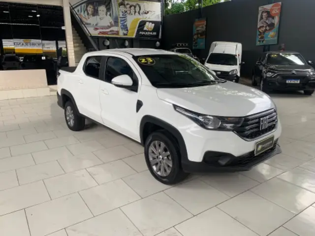 Carro Fiat Strada 2023 Freedom 1.3 CD (Flex)