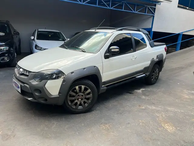 Carro Fiat Strada 2019 Adventure 1.8 16V (Flex) (Cabine Dupla)
