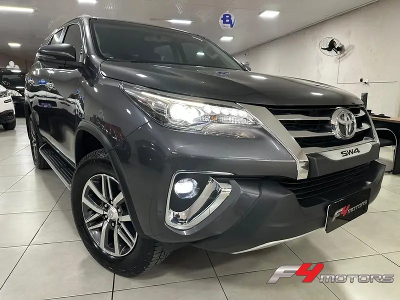 Toyota 2.8 TDI SRX 7L 4x4 (Aut) (Diesel)