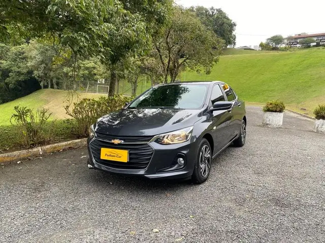 Carro Chevrolet Onix Plus 2024 LT 1.0