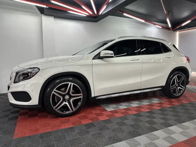 Carro Mercedes-Benz GLA 250  2015 GLA 250 Sport