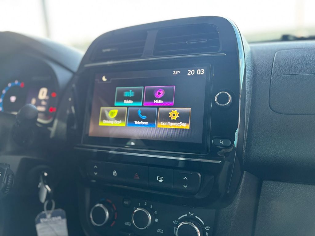 Kwid Outsider 1.0