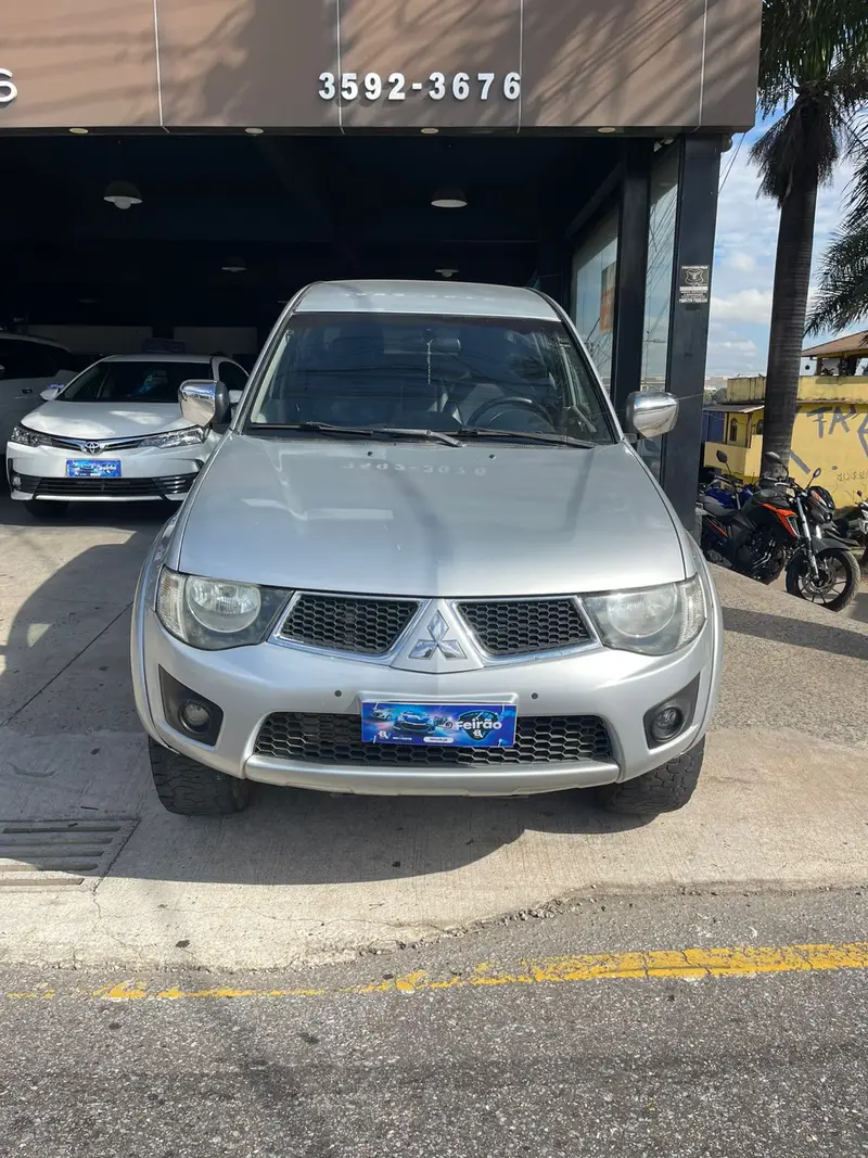 Mitsubishi L200 Triton Sport L 200 Triton HPE 4x4 3.2 (aut) (cab. dupla)
