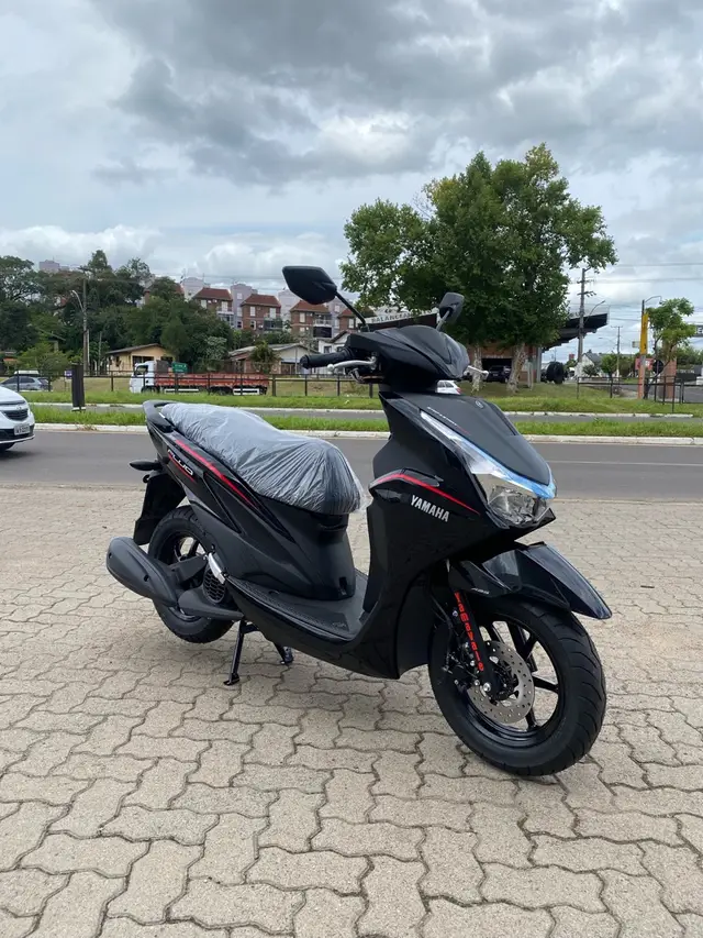 Carro Yamaha Fluo 2026 Hybrid Connected