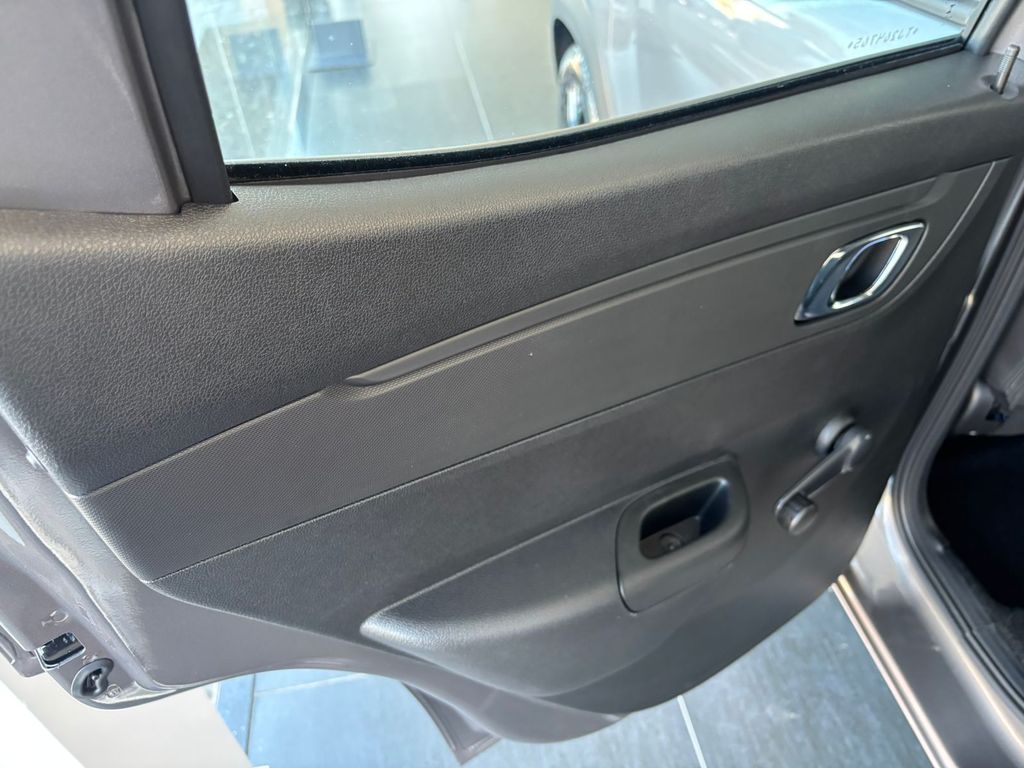 Kwid Iconic 1.0