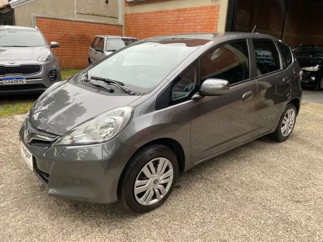 Carro Honda Fit 2014 DX 1.4 (Flex)
