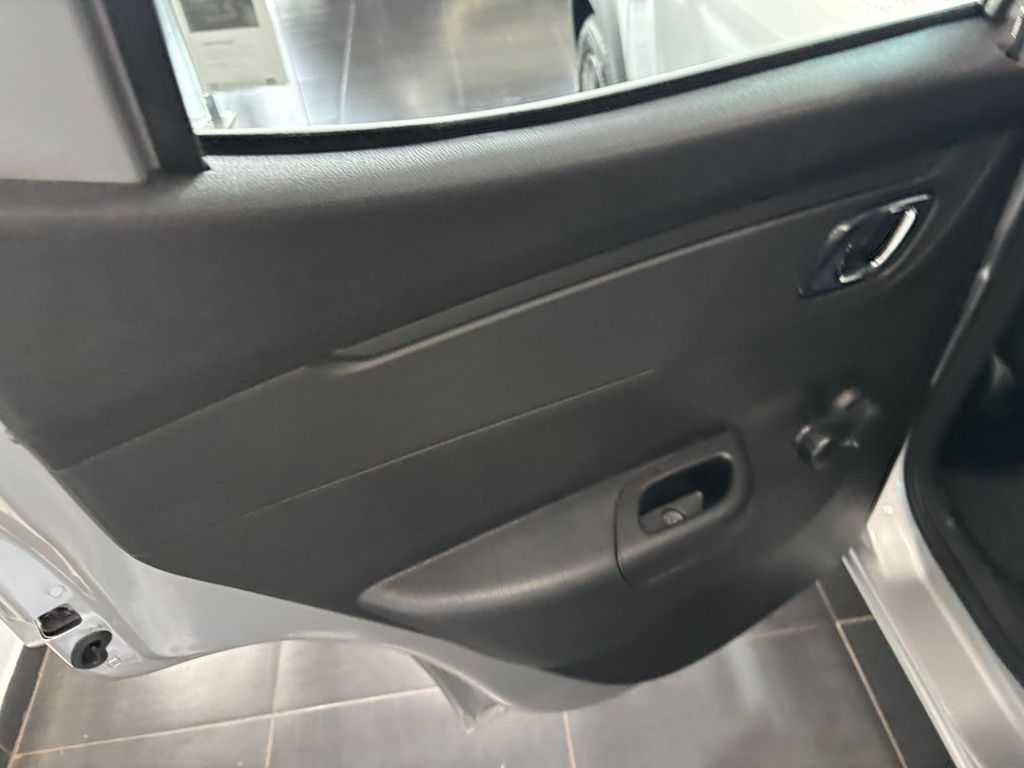 Kwid Intense 1.0