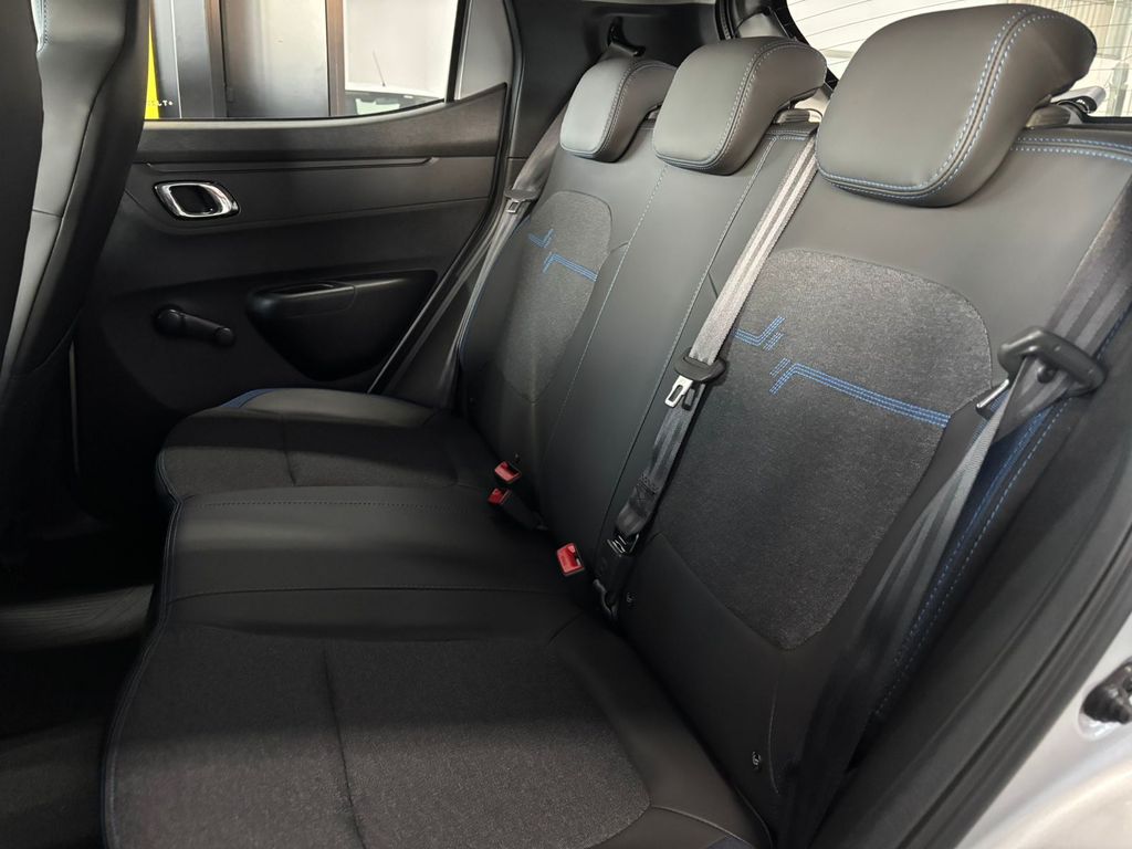Kwid Intense 1.0