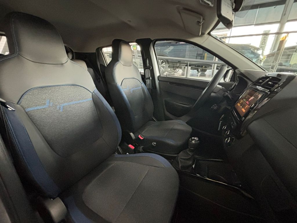 Kwid Intense 1.0