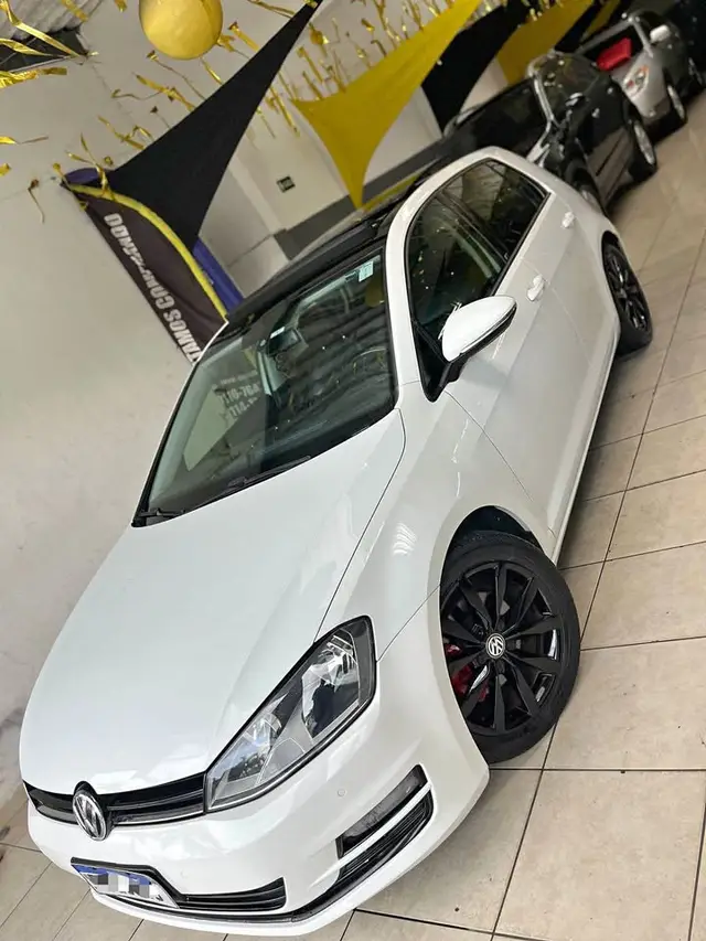 Carro Volkswagen Golf 2015 Comfortline 1.4 TSi