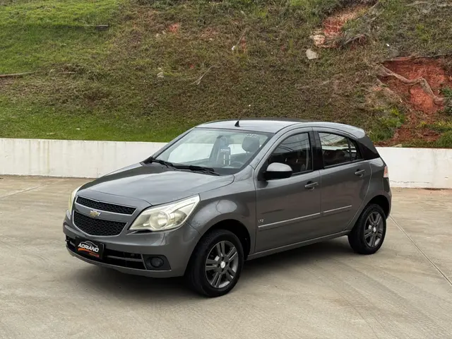 Carro Chevrolet Agile 2011 LTZ 1.4 8V (Flex)