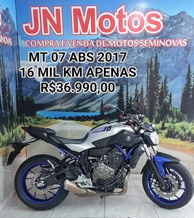 Carro Yamaha MT-07 2017 ABS