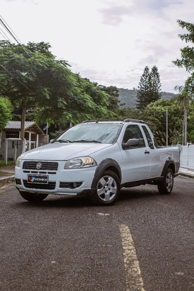 Carro Fiat Strada 2013 Working 1.4 (Flex)