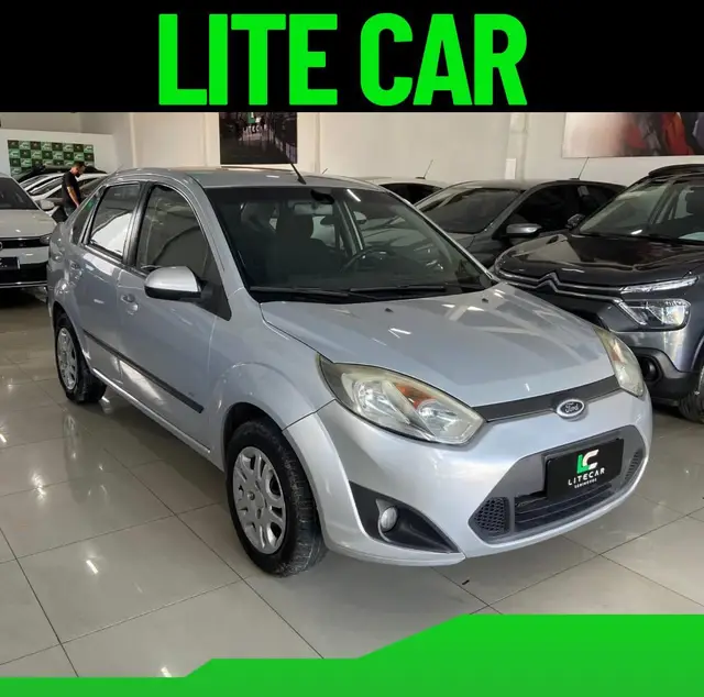 Carro Ford Fiesta Sedan 2014 SE 1.6 Rocam (Flex)
