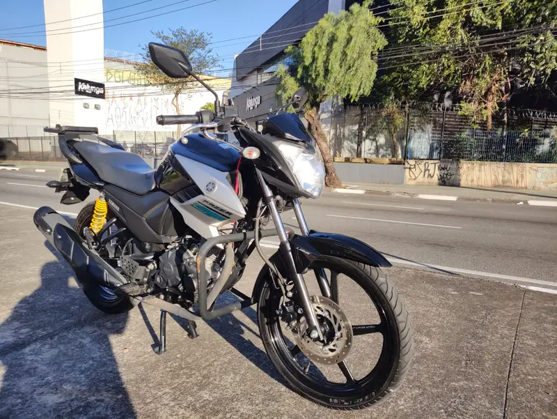 Yamaha YS 150 Fazer SED