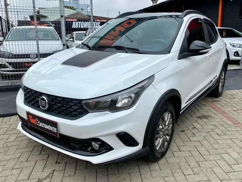 Fiat Argo 1.8 Trekking (Aut) (Flex)
