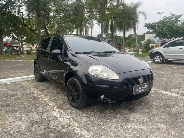 Carro Fiat Punto 2010 HLX 1.8 (Flex)