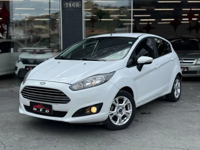 Carro Ford New Fiesta Sedan 2016 1.6 SE PowerShift (Flex)