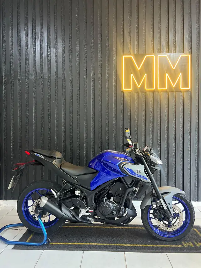 Carro Yamaha MT-03 2022 ABS