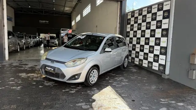 Carro Ford Fiesta Sedan 2014 S 1.0 Rocam (Flex)