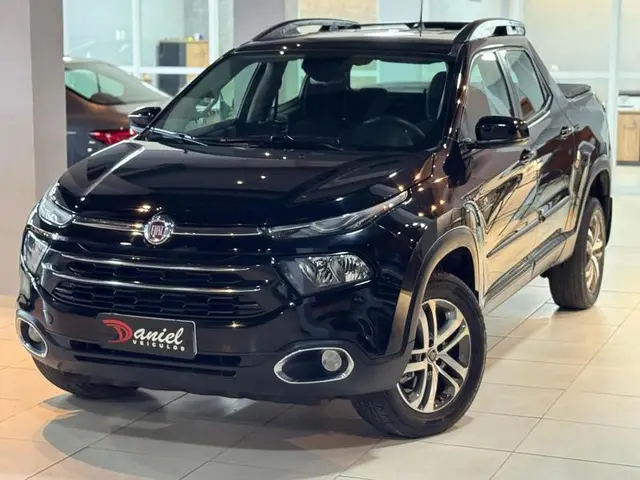 Carro Fiat Toro 2018 Freedom 2.4 TigerShark AT9 (Flex)