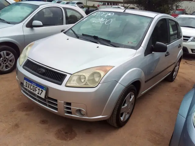 Carro Ford Fiesta Hatch 2008 1.0 (Flex)