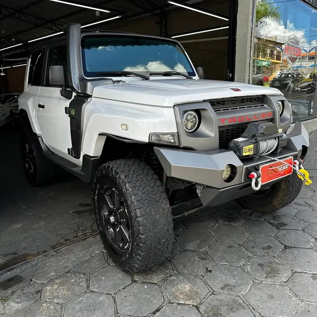 Carro Troller T4 2015 3.2 XLT Diesel