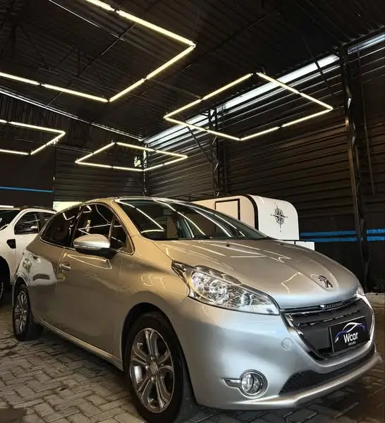 Carro Peugeot 208 2014 Griffe 1.6 16V (Flex) (Aut)