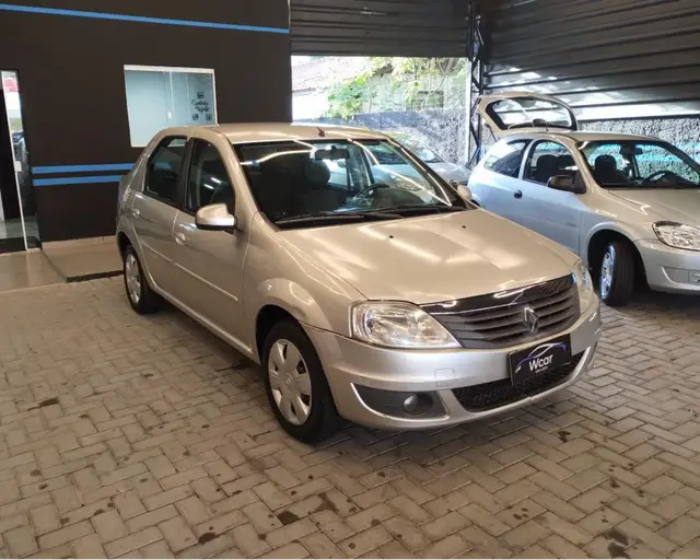 Carro Renault Logan 2011 Expression 1.6 8V Hi-Torque (flex)