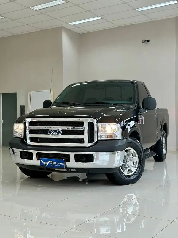 Carro Ford F-250 2005 F250 XLT 4.2 Turbo (Cab Simples)